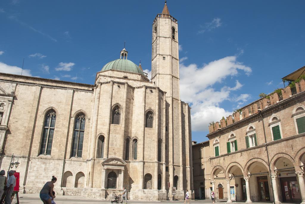 Il Casale Di Giovanna Offida Luaran gambar