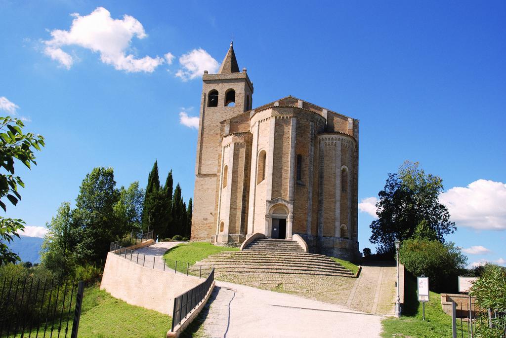 Il Casale Di Giovanna Offida Luaran gambar